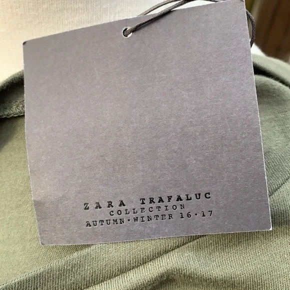 Zara ruffle bottom cotton top, size large - Picture 5 of 6